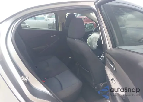 2016 Scion Ia z USA, uszkodzony, nr VIN 3MYDLBZV4GY133476